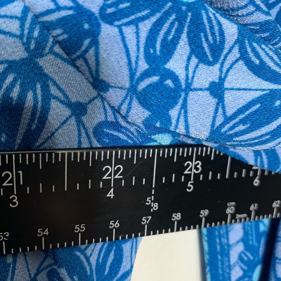 Bob Mackie Blue Graphic Relaxed Blouse – Stylish Vintage-Inspired Women’s Top 1X - Picture 4 of 10